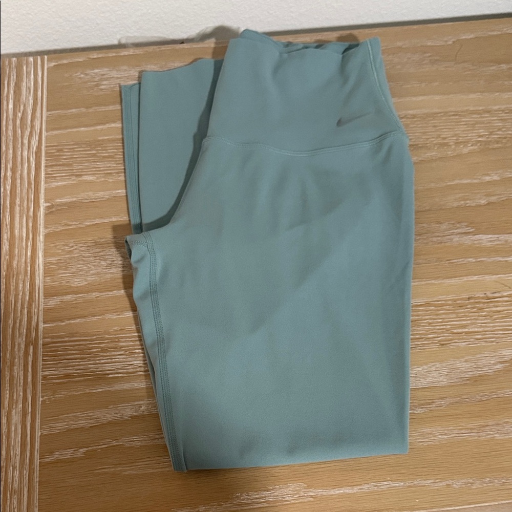 Nike Zenvy Women's Dri Fit Size M Light Blue Training Leggings NEW